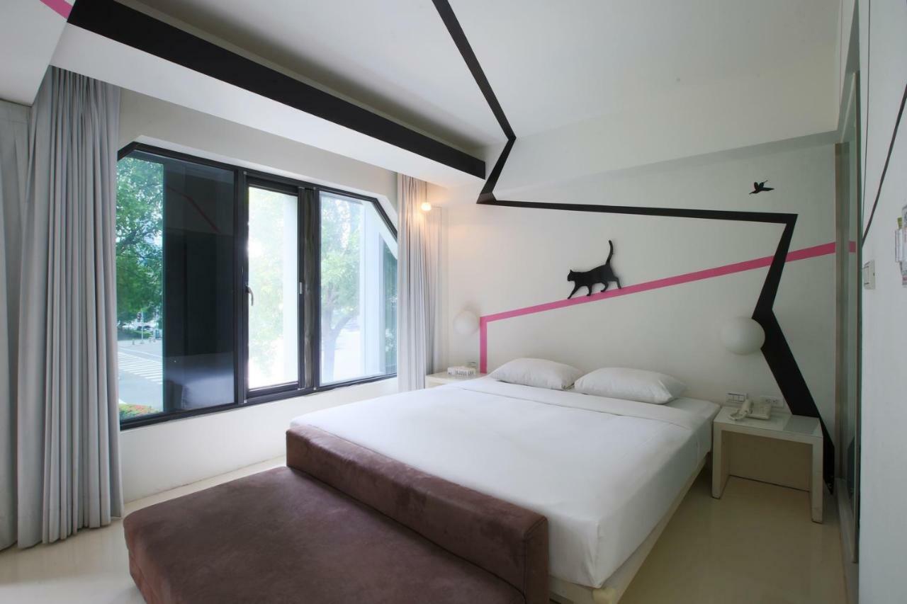 Hotel Papa Whale-Kaohsiung Formosa Boulevard Buitenkant foto